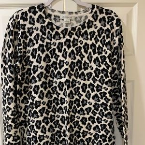 Liz Claiborne leopard print sweater size L